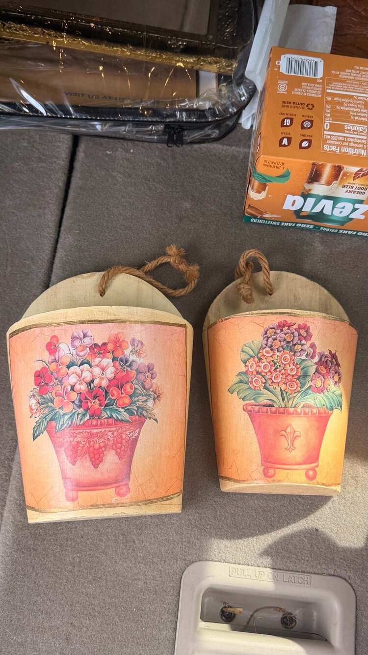 Vintage Tailand Floral Wooden Wall Pocket Planter Set